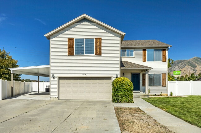 Photo - 6790 Greenfield Ln