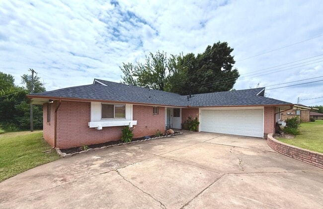 Building Photo - Large 2BD 2BA Time Capsule Home of the 60'...