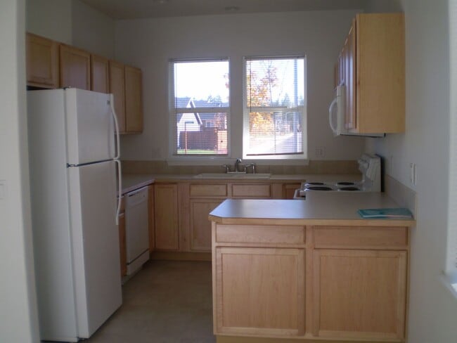Photo - 87558 Placid St