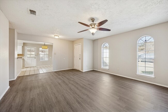 Photo - 7323 Wovenwood Ln