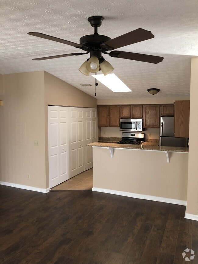 Building Photo - 4283 Parkview Ct Unit 4283 Rental
