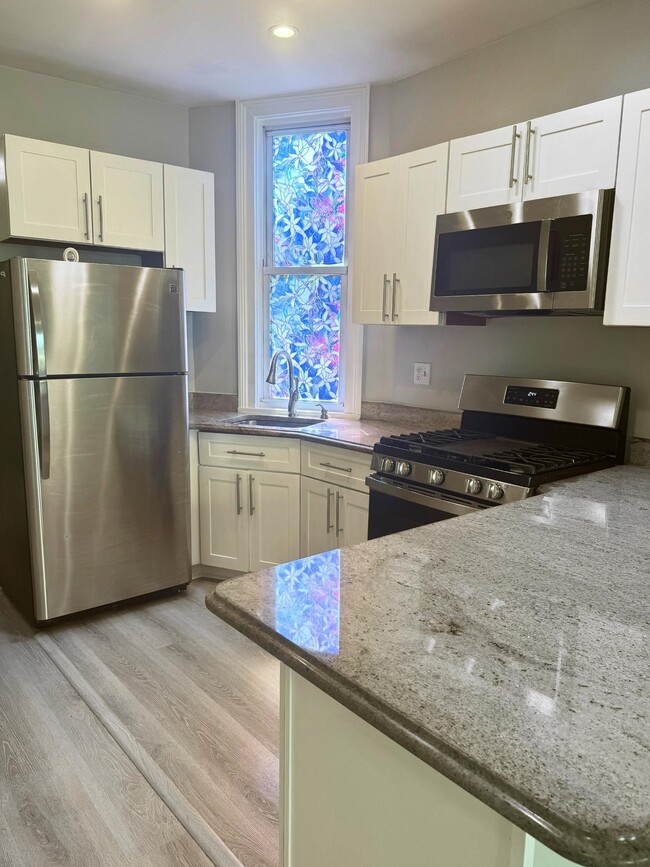 Photo - 155 HOPKINS Ave Apartamento Unidad 6