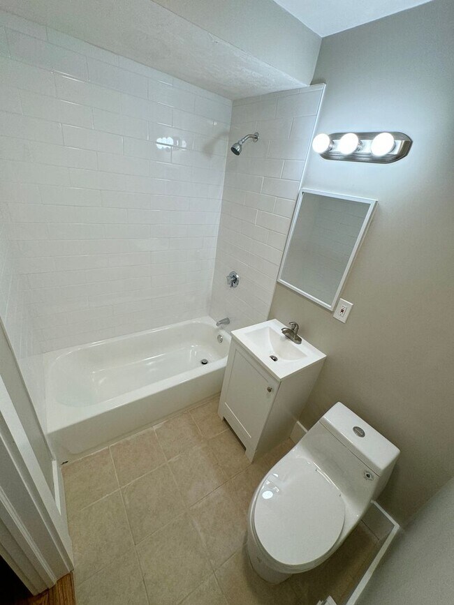Photo - LYNN 2-bed, 1-bath Unidad 23