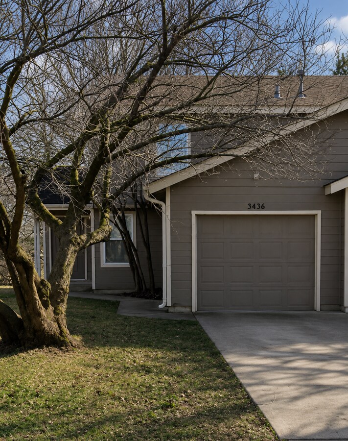 Photo - 3436 E Covington St