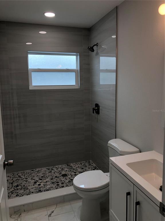 Photo - 345 Parkland Ave