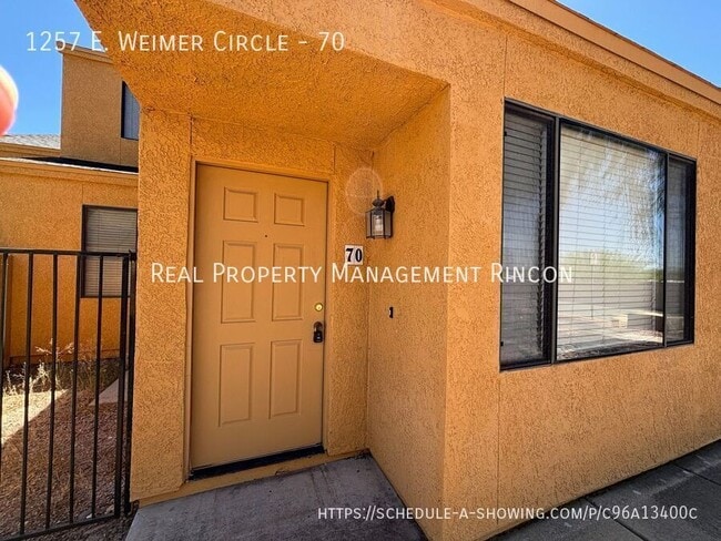 Building Photo - 1257 E Weimer Cir