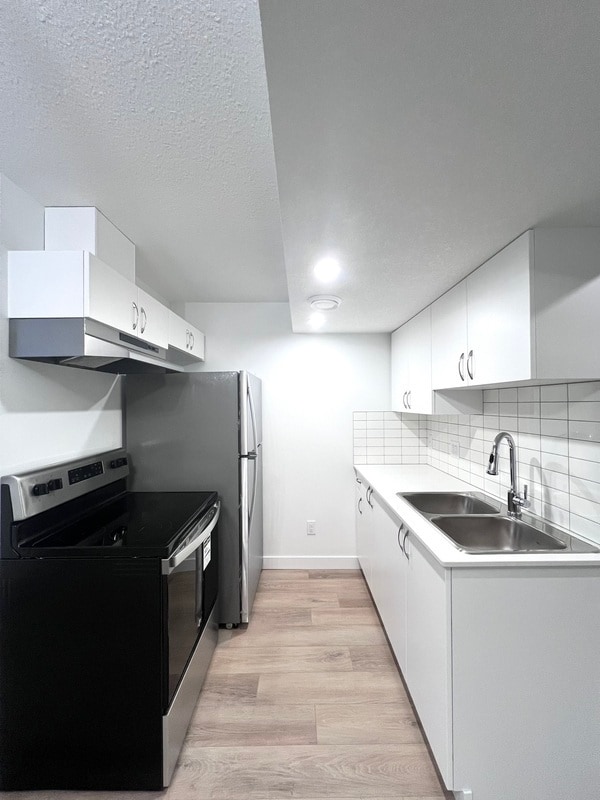 Photo - 22718-2282a 82a Ave NW Unit Lower