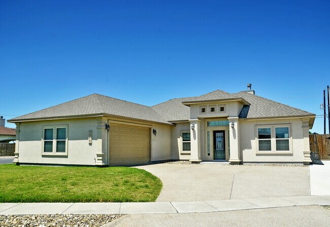 Photo - 7218 Pink Cadillac Dr House