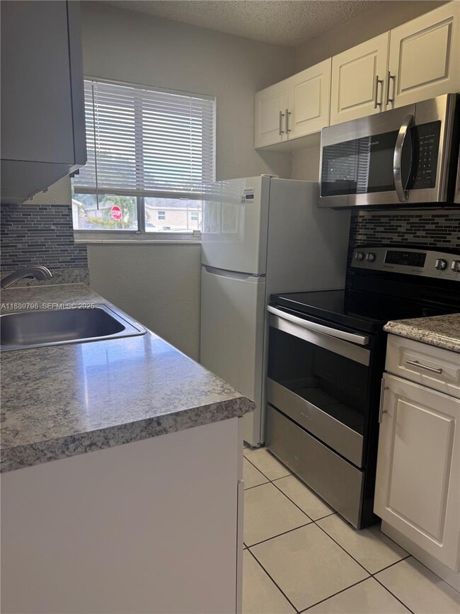 Photo - 2150 Madison St Unit 20