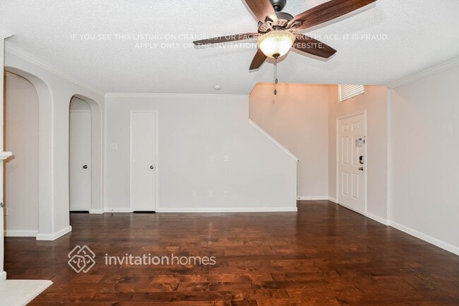 Photo - 1001 Windsor Ln