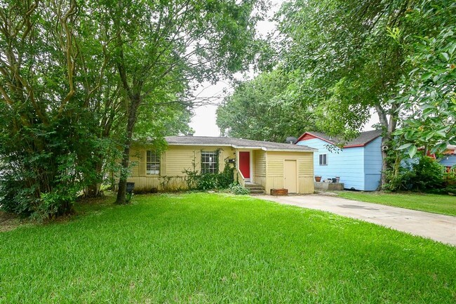 Photo - 225 17th Ave N Casa