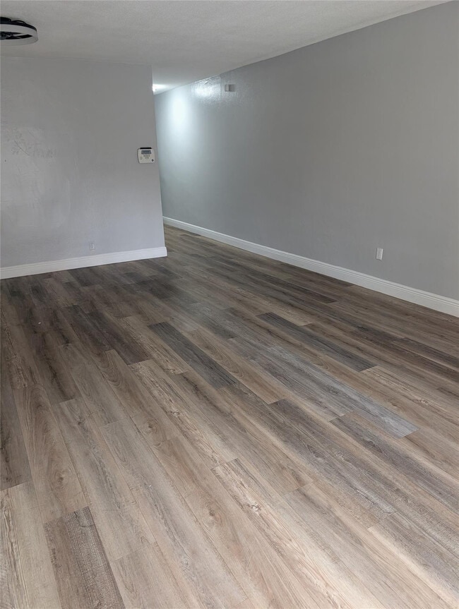 Photo - 5820 NW 17th Pl Unit 112