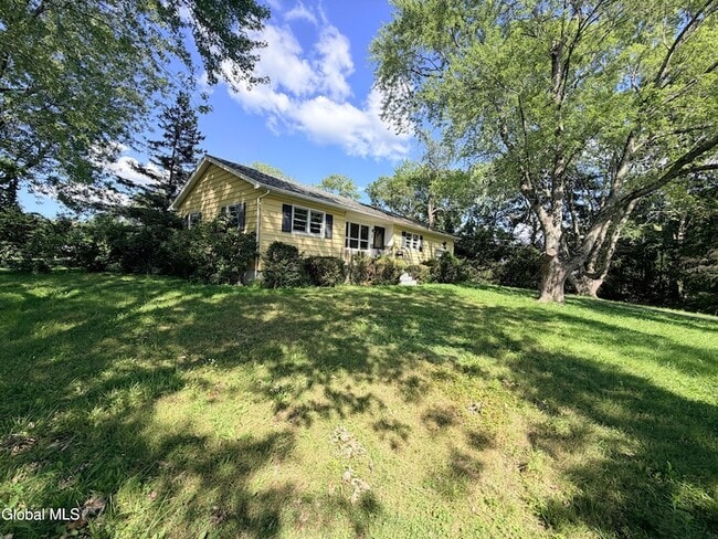 Photo - 5 Blue Creek Ln
