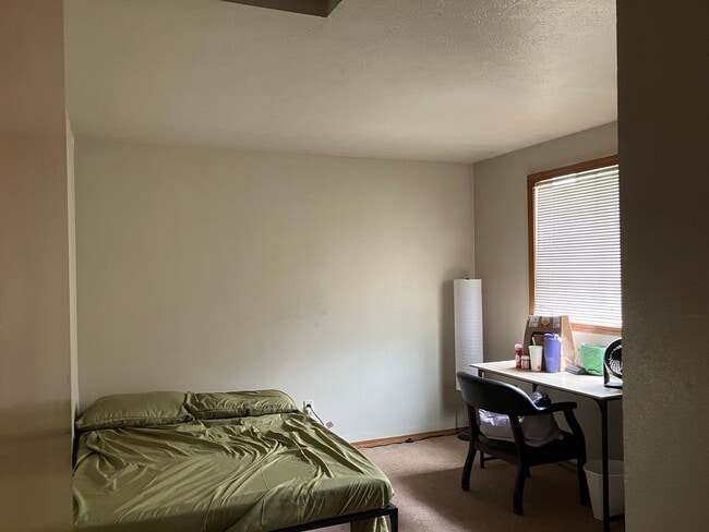 Photo - 2120 NE 54th St