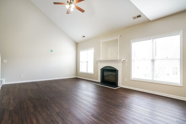 Photo - 1908 Cartier Ruby Ln