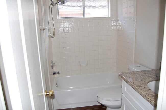 Photo - 1638 Candleston Ln