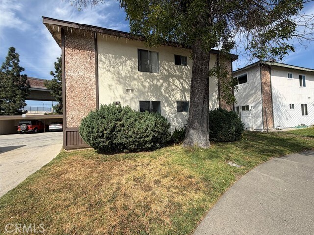 Photo - 1611 Picadilly Way