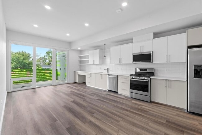 Photo - 4004 Banister Ln