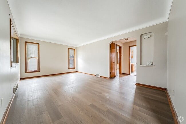 Building Photo - 6315 Westlake Ave Rental