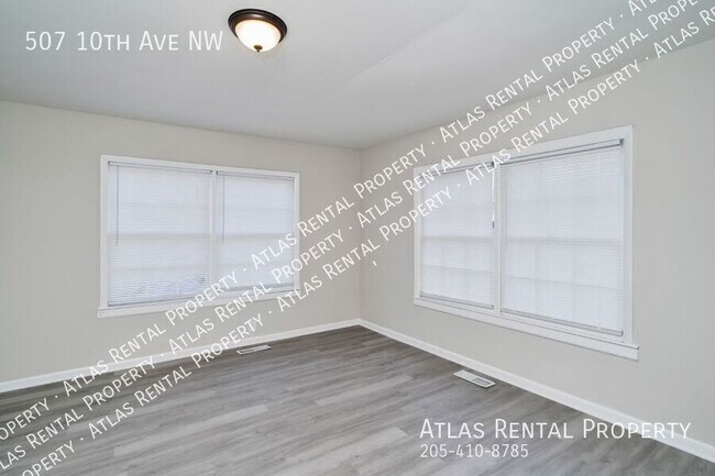 507 10th Ave NW