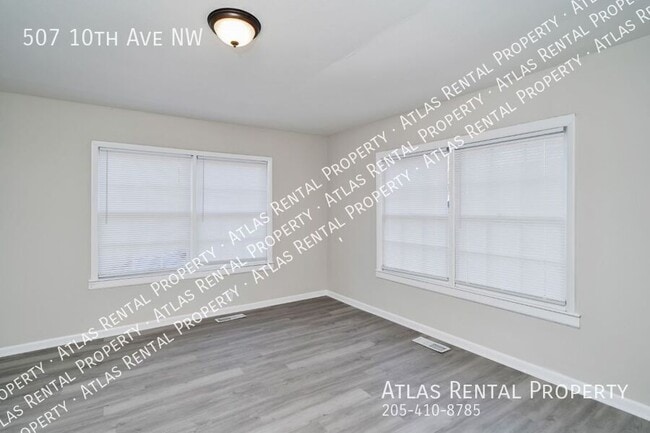 Photo - 507 10th Ave NW