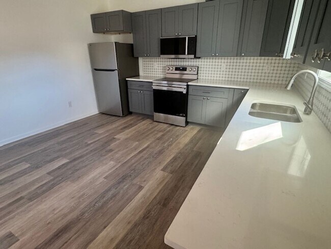 Photo - 20 Sanford Ave Unit A