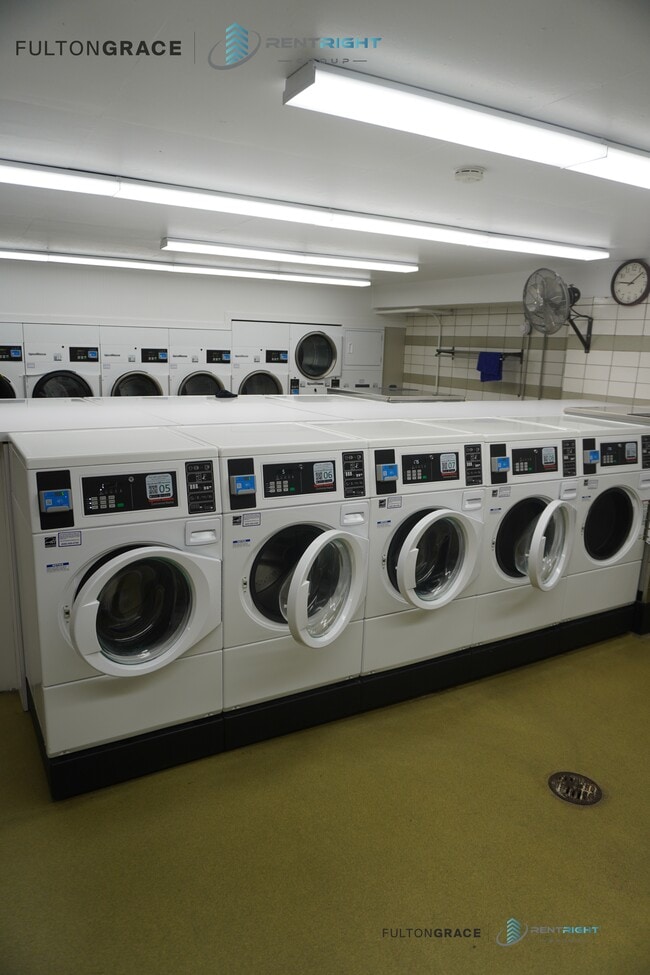 Photo - 3440 N Lake Shore Dr Unit 10C