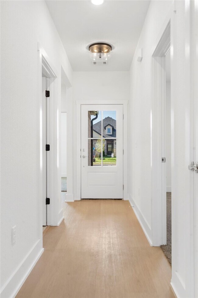 Photo - 6902 SW Basswood Ave