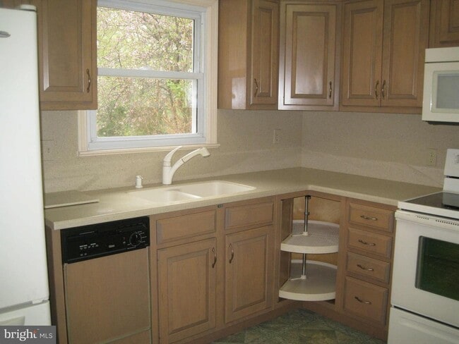 Photo - 317 Ash Hollow Dr