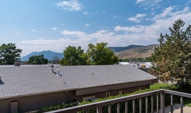 Photo - 2 Bed, 2.5 Bath Townhouse with 330+ Sq Ft of Commercial/Studio Space