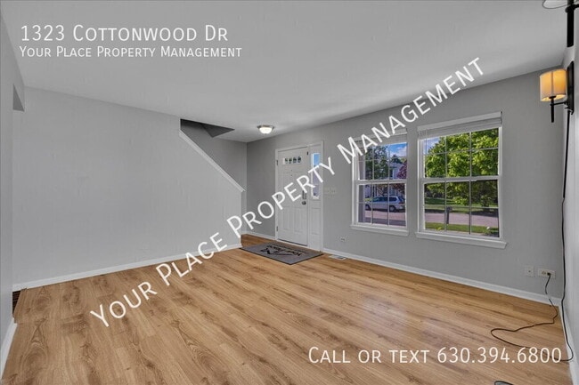 Photo - 1323 Cottonwood Dr