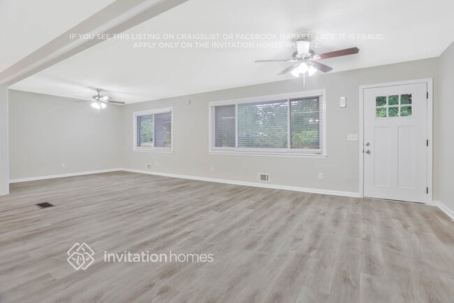 Photo - 944 Betty Dr