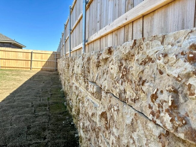 Photo - 704 Sugar Mill Ct