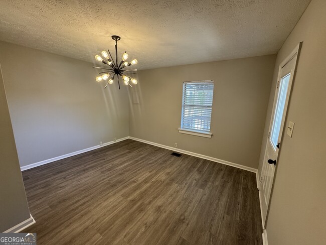 Photo - 125 W Washington St