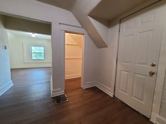 Photo - 785 Colfax Ave Unit 2 (Upper)