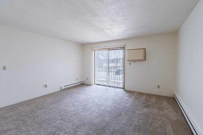 Fargo, ND Place One Apartments | Living