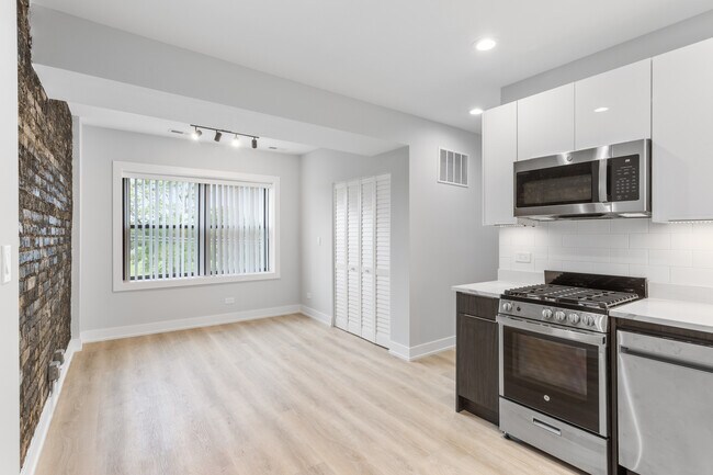 Photo - 1552.5 W Juneway Terrace Unit 3H