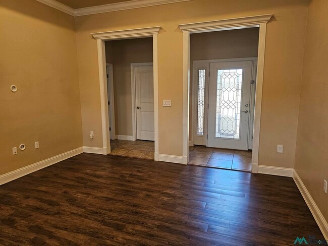 Photo - 209 Almond Tree Ln