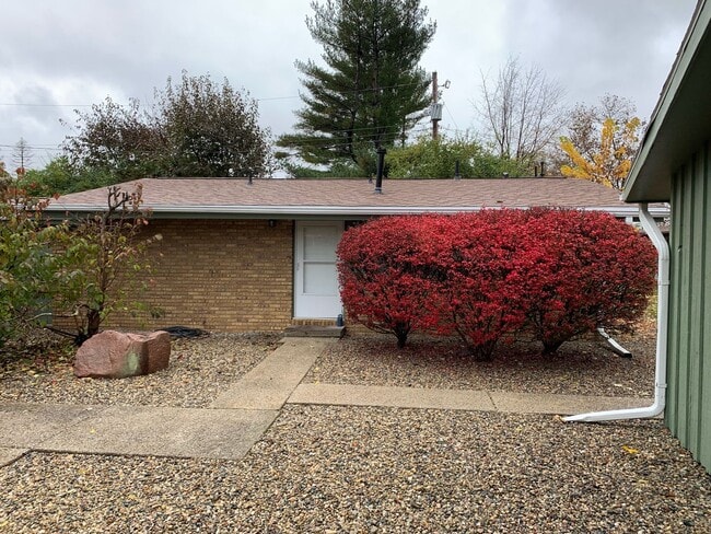 Photo - 1115 Broadmoor Dr Apartment Unit B