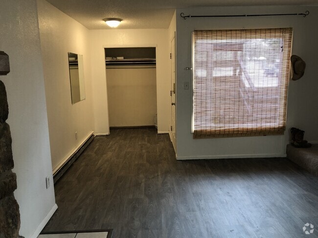 Building Photo - 2150 College Pl Rental