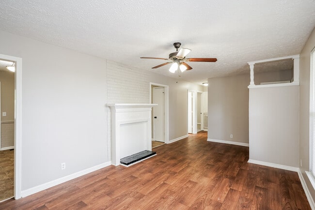 Photo - 3652 Chesapeake Dr