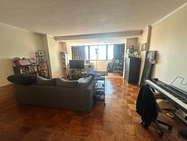 Photo - 9 Hawthorne Pl Unidad 9K