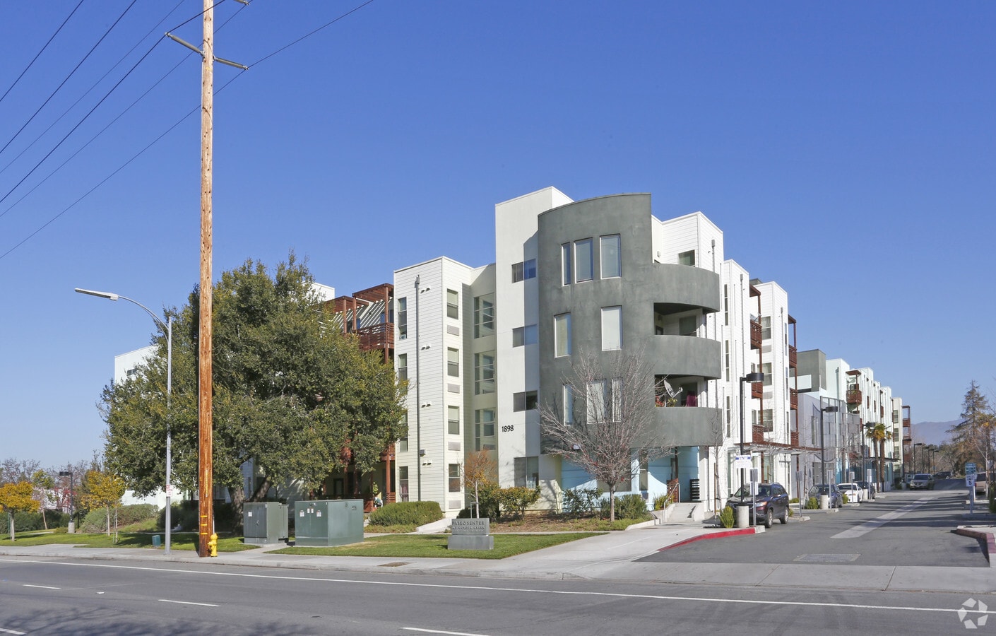 Paseo Senter - Paseo Senter Apartments