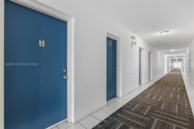 Photo - 1475 SE 15th St Unit 308