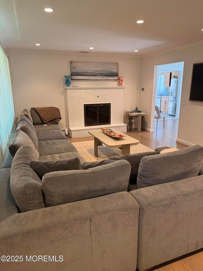 Photo - 704 Dow Ave