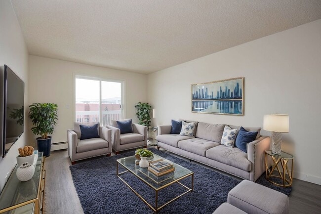 Photo - Chanteclair Apartments