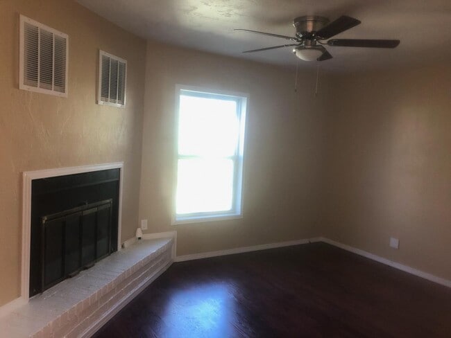 Photo - 2 bedroom + 2 Living Rooms and Utility Room
