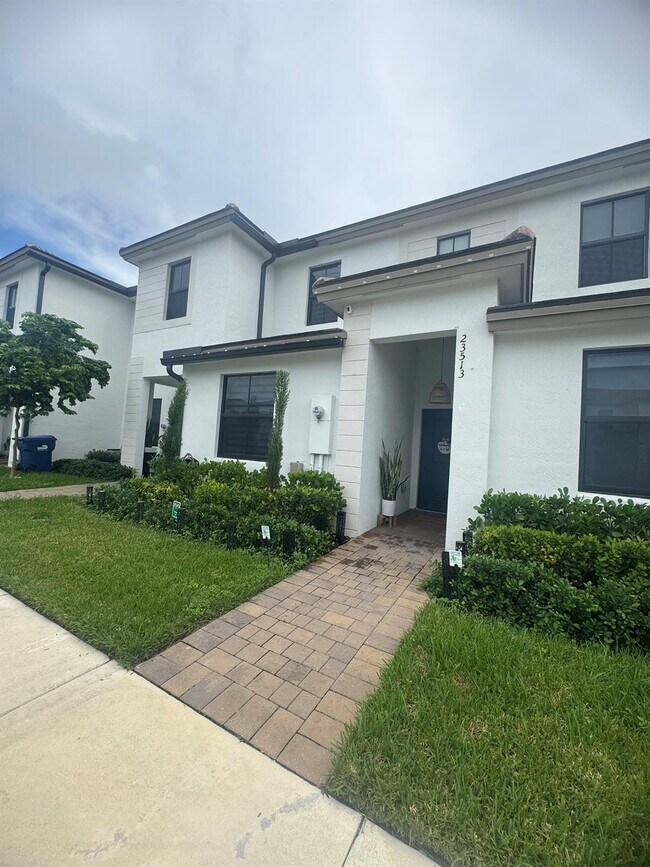 Photo - 23513 SW 127th Pl