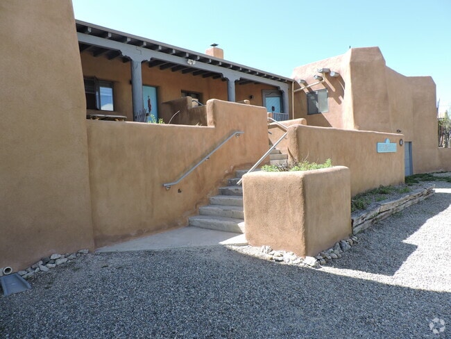 Building Photo - 307 Valverde St Unit #3 Rental