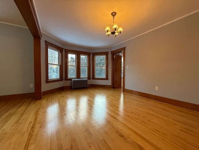 Photo - 58 Oxford St N Unit 2